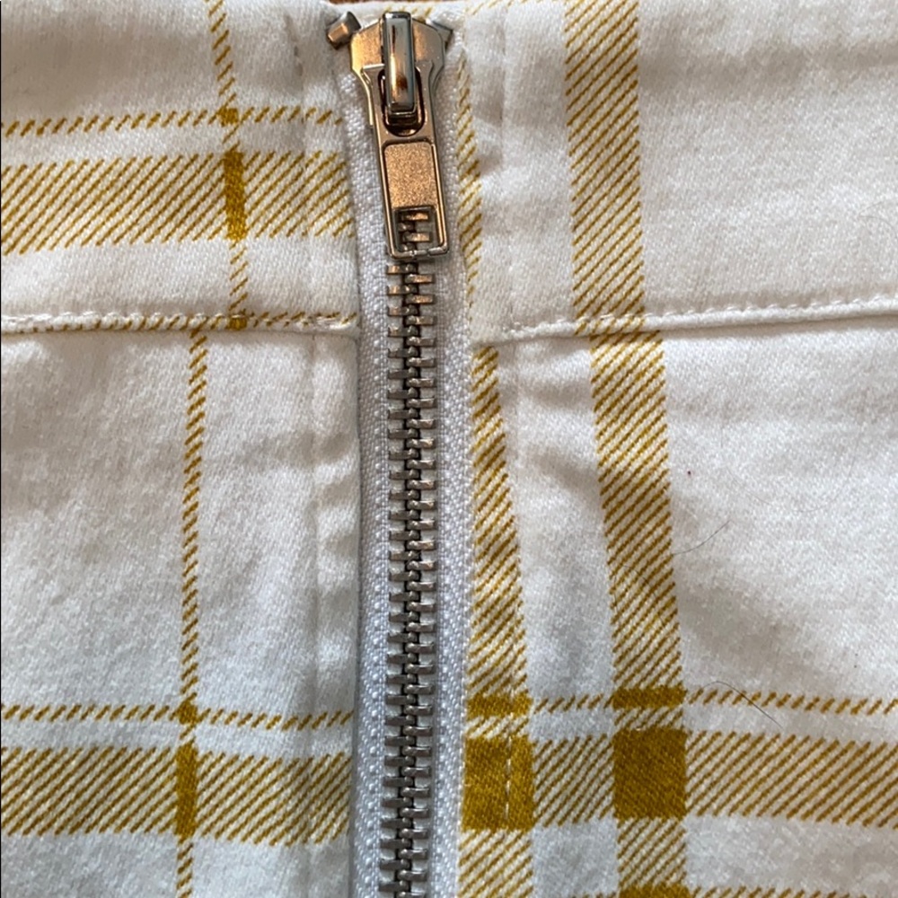 Forever 21 Large Zip front Mini skirt